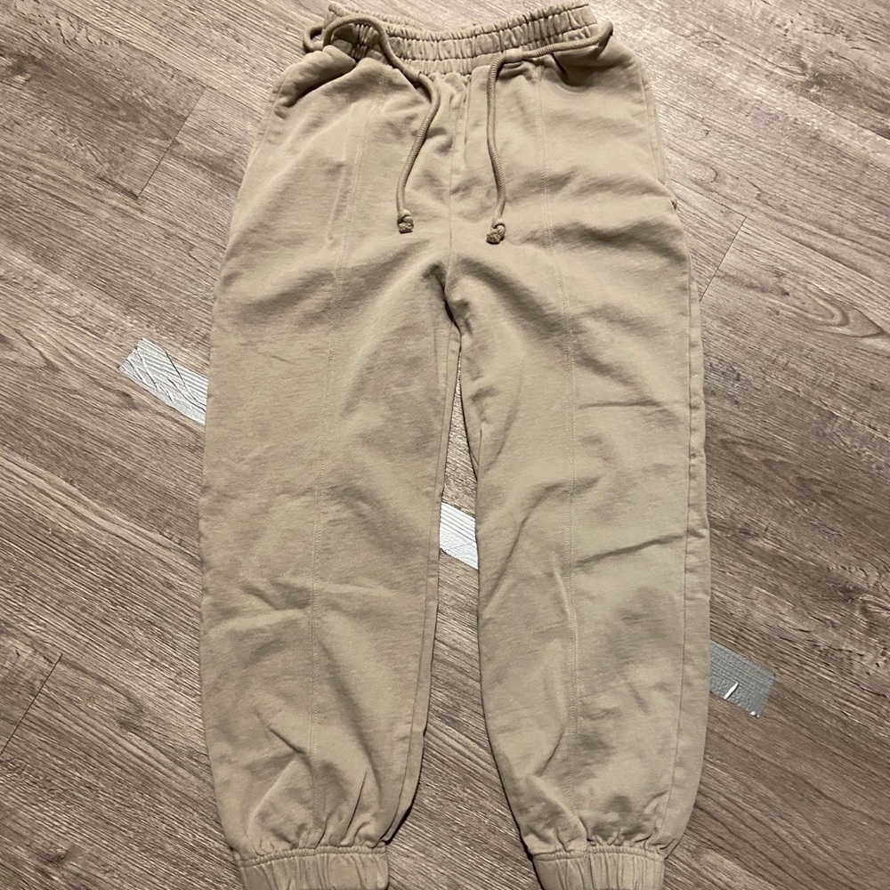 Zara belted joggers!